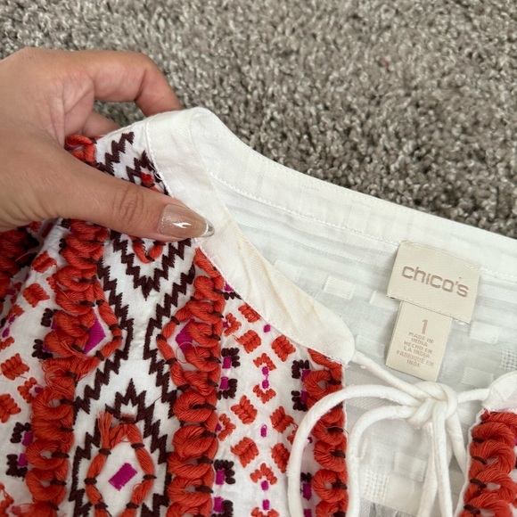 Chico's White Tassel Embroidery Top Blouse Size M Boho Artsy Eclectic V Neck - Picture 9 of 9